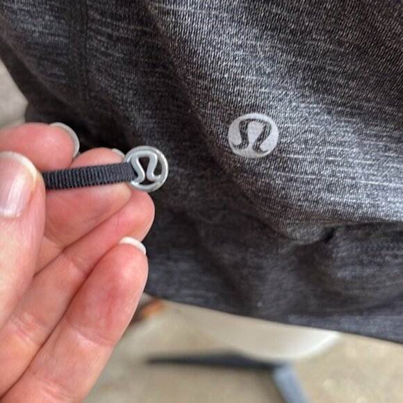 Lululemon Rest Less Tank Top Grey Size 8 - Picture 11 of 13